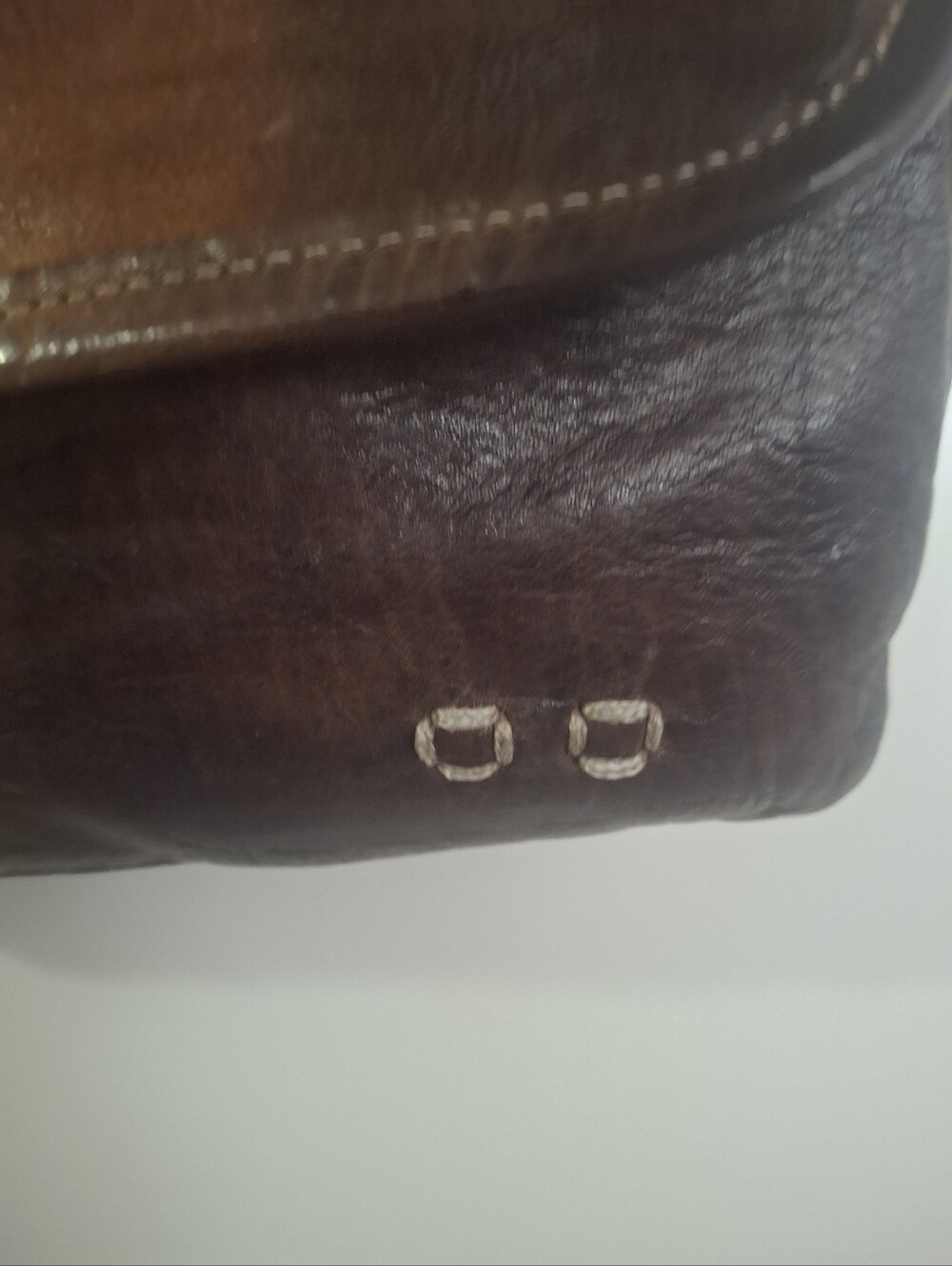 BED STU Women's Brown Leather Crossbody Bag - Classic Style - Picture 4 of 6